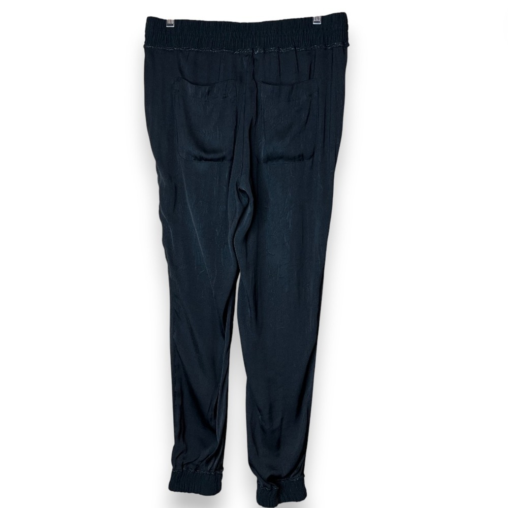 Black Silky Elastic Cargo Joggers Women's Athleisure Pants Lightweight Pull On M - Picture 10 of 10